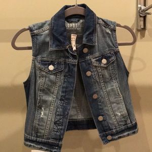 Aeropostale distressed denim vest ( tag still on)
